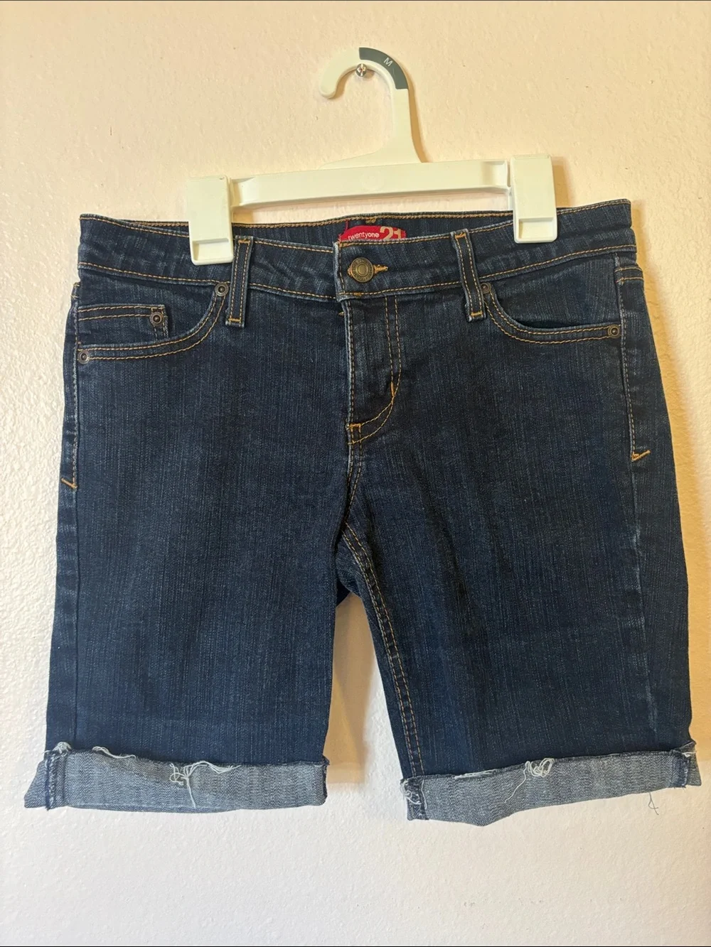 Forever 21 Dark Wash Roll-Cuff Denim Bermuda Shorts - Size 7